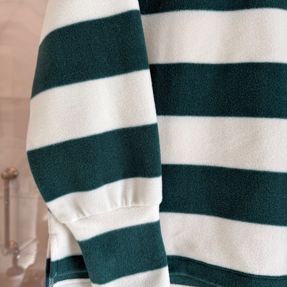 Dudley Stephens Vello Fleece Milton Street Turtleneck Green/White Stripe - Small - Picture 6 of 9